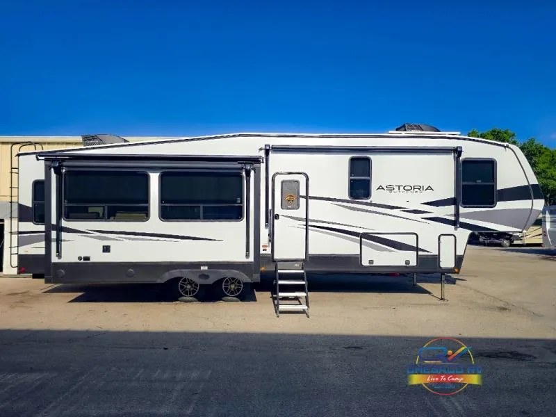 2025 Dutchmen Astoria 3173RLP - Photo 4