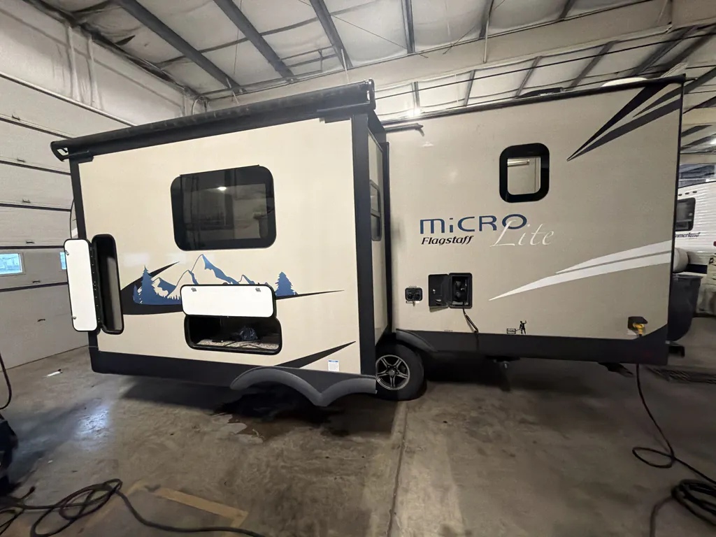 2020 Forest River Flagstaff Micro Lite 25BRDS, Photos photo 4