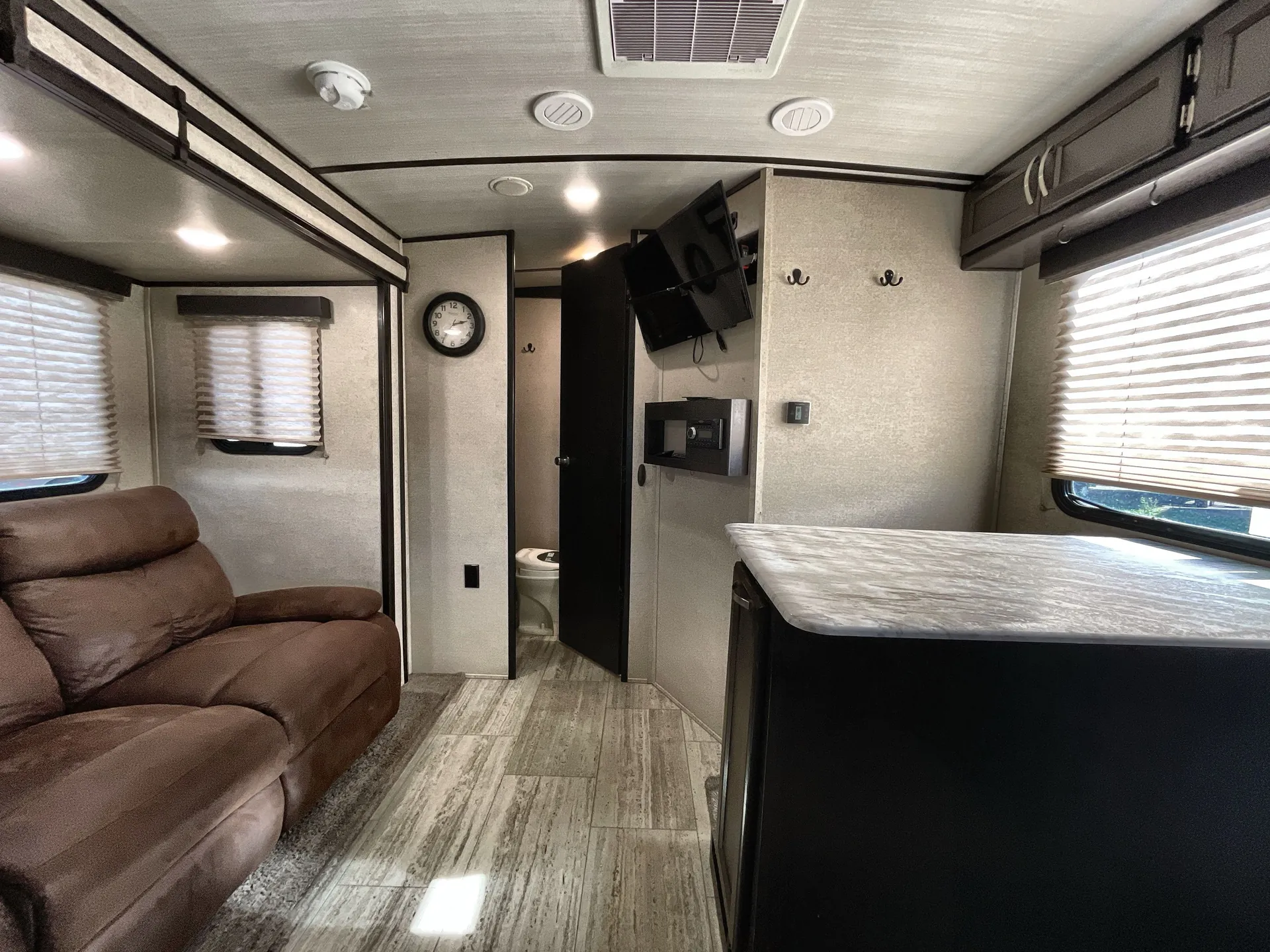 2020 Coachmen Spirit Ultra Lite 2255RK — living area main
