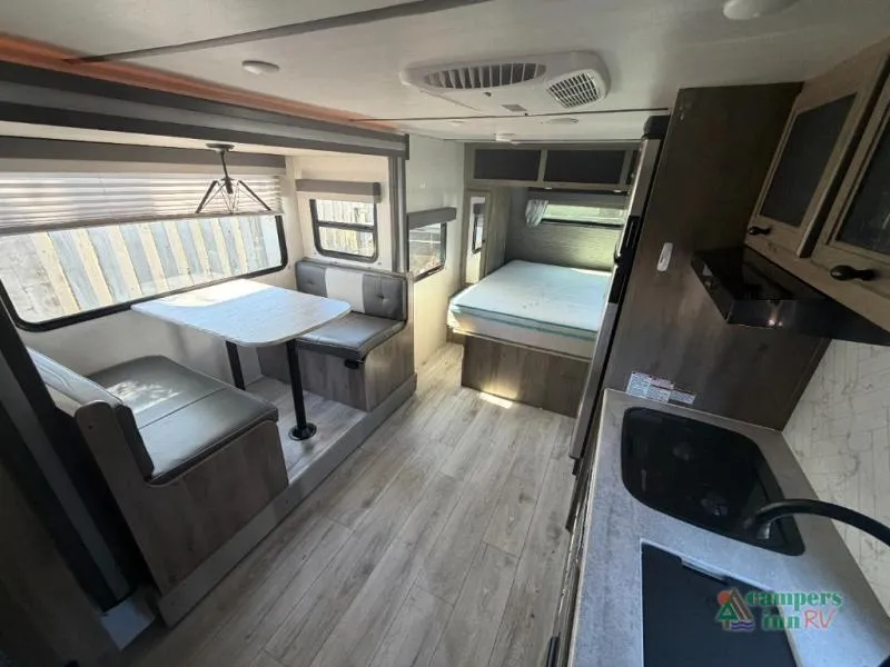 2022 Forest River Surveyor Legend 19RBLE - Photo 3