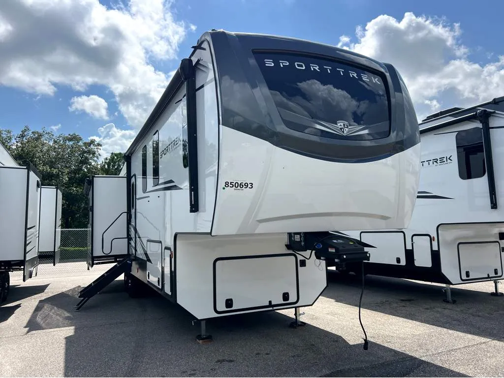 2026 Venture RV SportTrek 5 Touring Edition STTF353VRK - Main photo