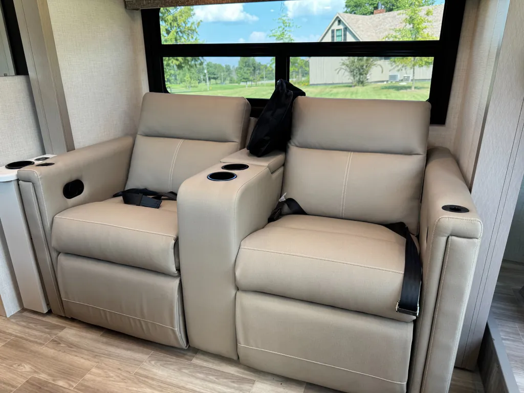 2026 Thor Motor Coach Axis 26.2, Photos photo 20