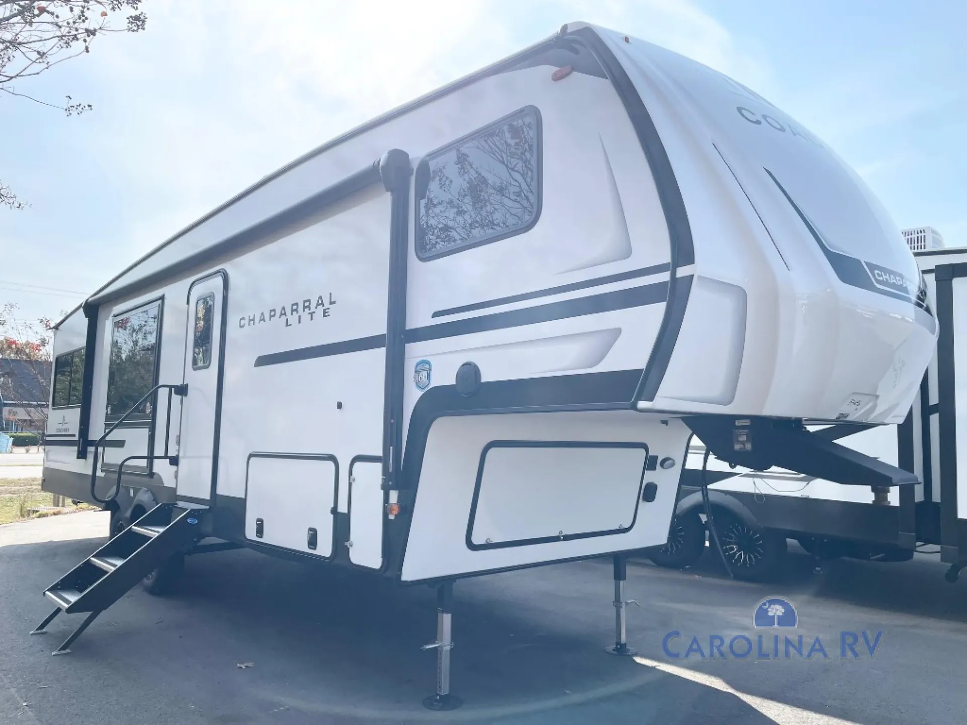 2026 Coachmen Chaparral Lite 27BAR - Photo 2