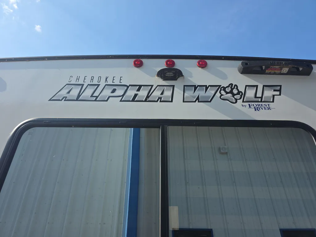 2024 Forest River Cherokee Alpha Wolf 26RL, Photos photo 11