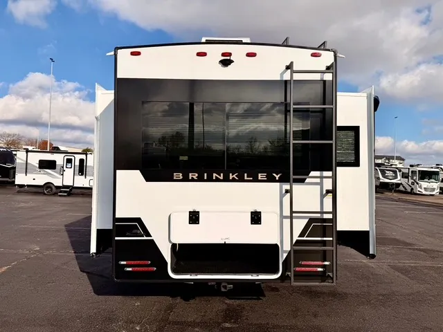 2026 Brinkley Model Z 3610, Exterior photo 10