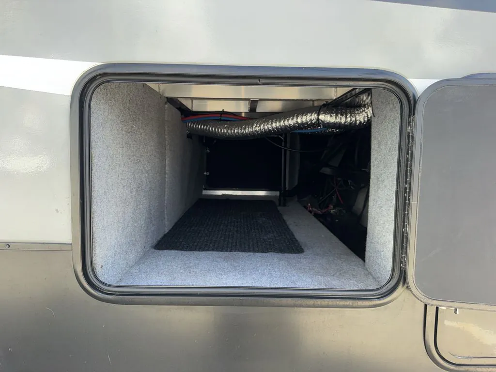 2018 Forest River RV Cherokee Arctic Wolf 285DRL4 - Photo 3