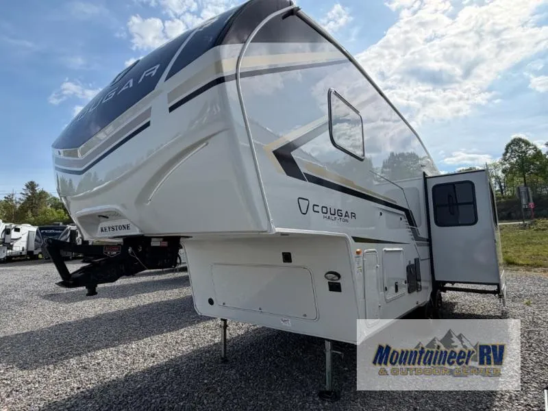 2026 Keystone Cougar Half-Ton 23MLE - Photo 4
