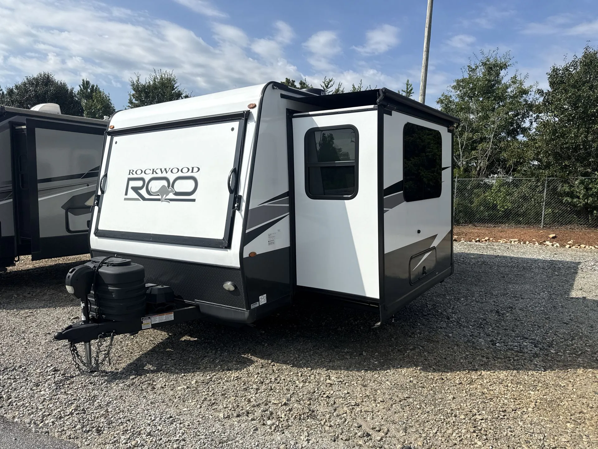 2024 Forest River Rockwood Roo 233S - Photo 4