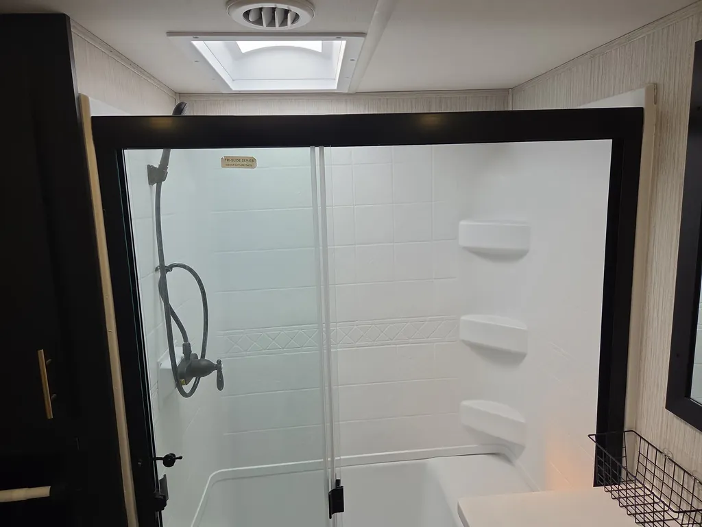 2022 Forest River Wildcat 369MBL, Photos photo 26