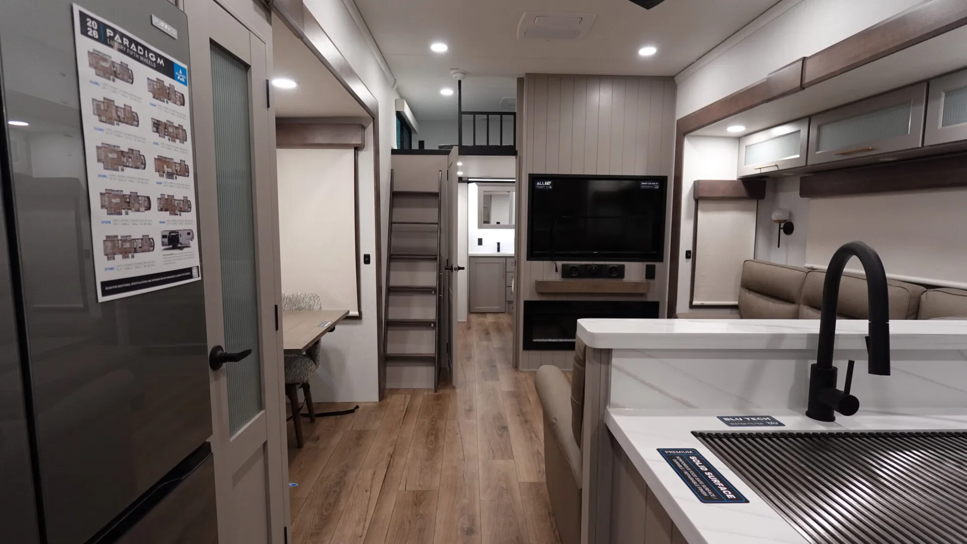 2026 Alliance RV Paradigm 395DS - Photo 3