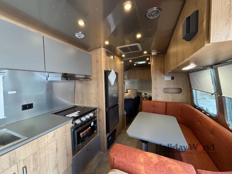 2026 Airstream Trade Wind 23FB - Photo 4