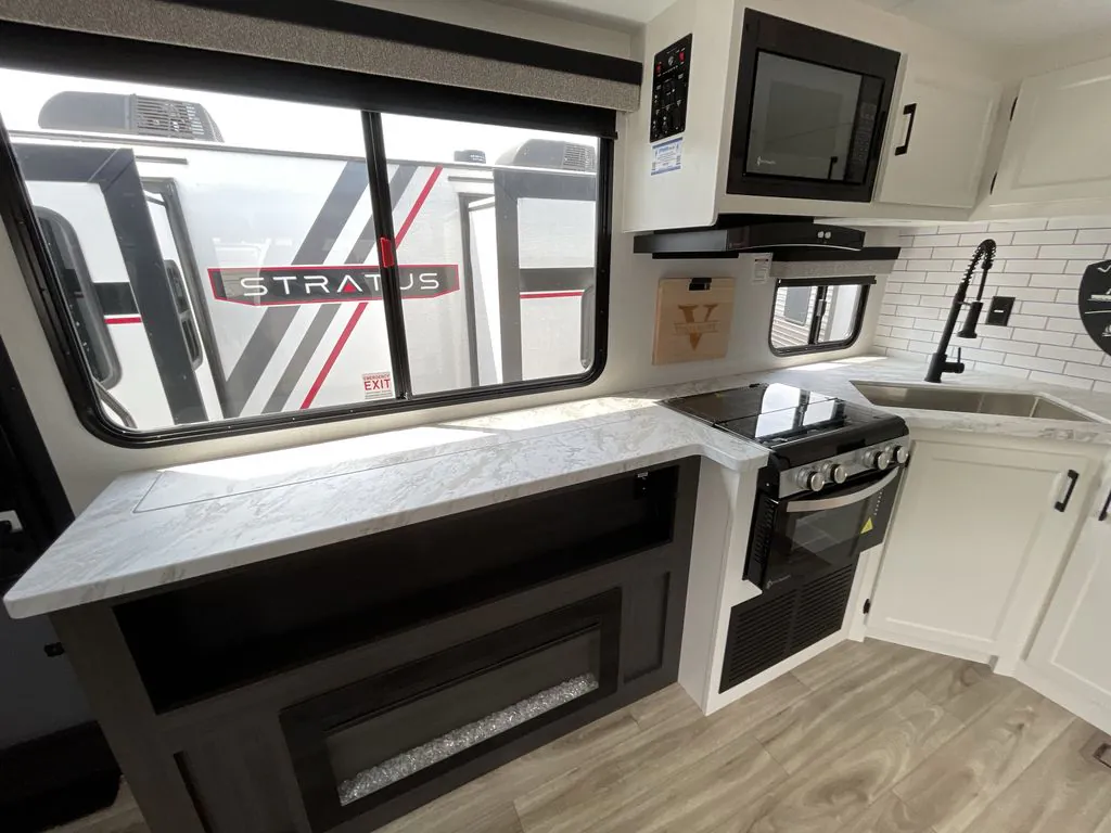 2026 Venture RV Stratus SR282VFD, Photos photo 13