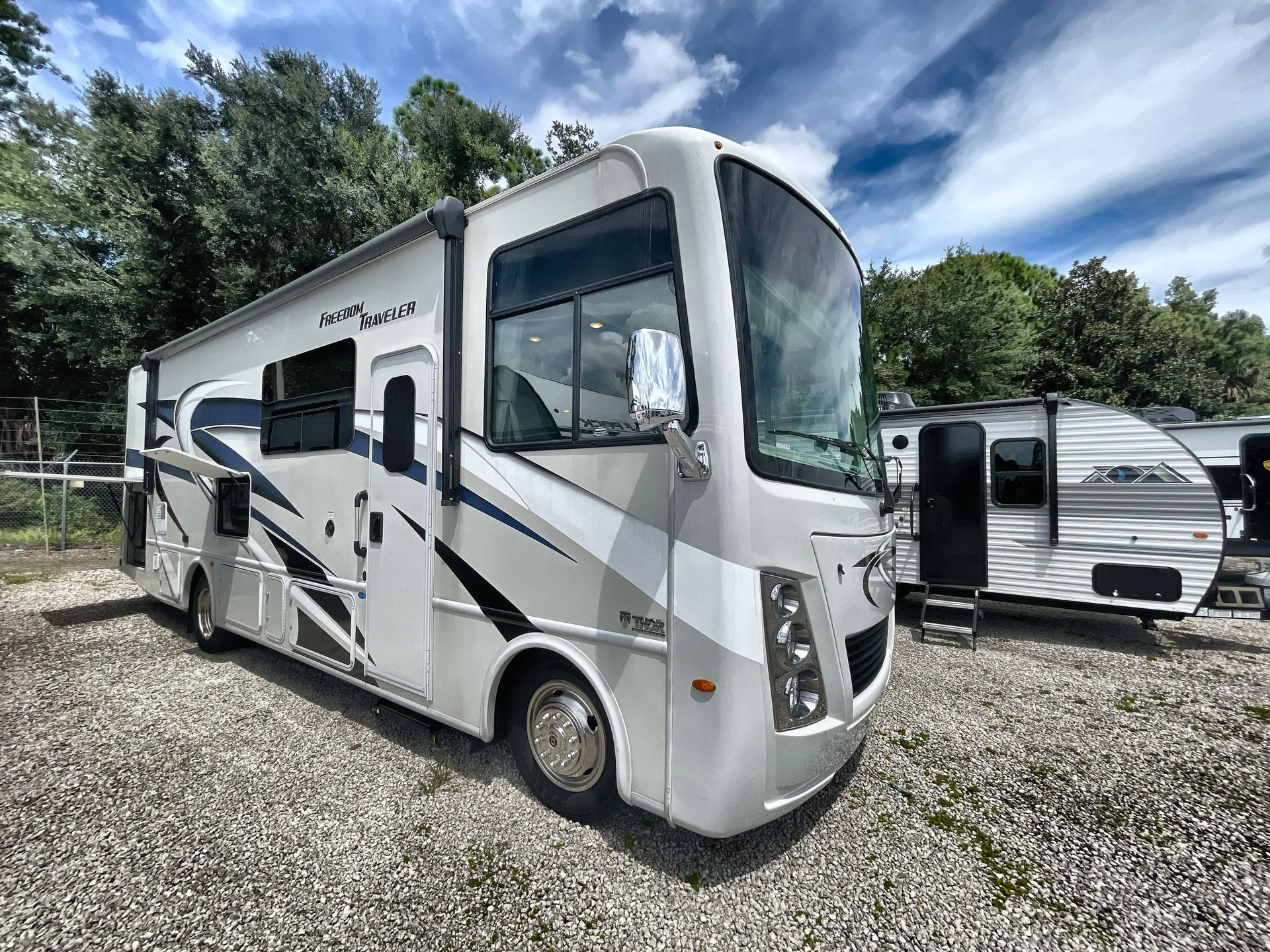 2023 Thor Motor Coach Freedom Traveler A29 - Photo 2