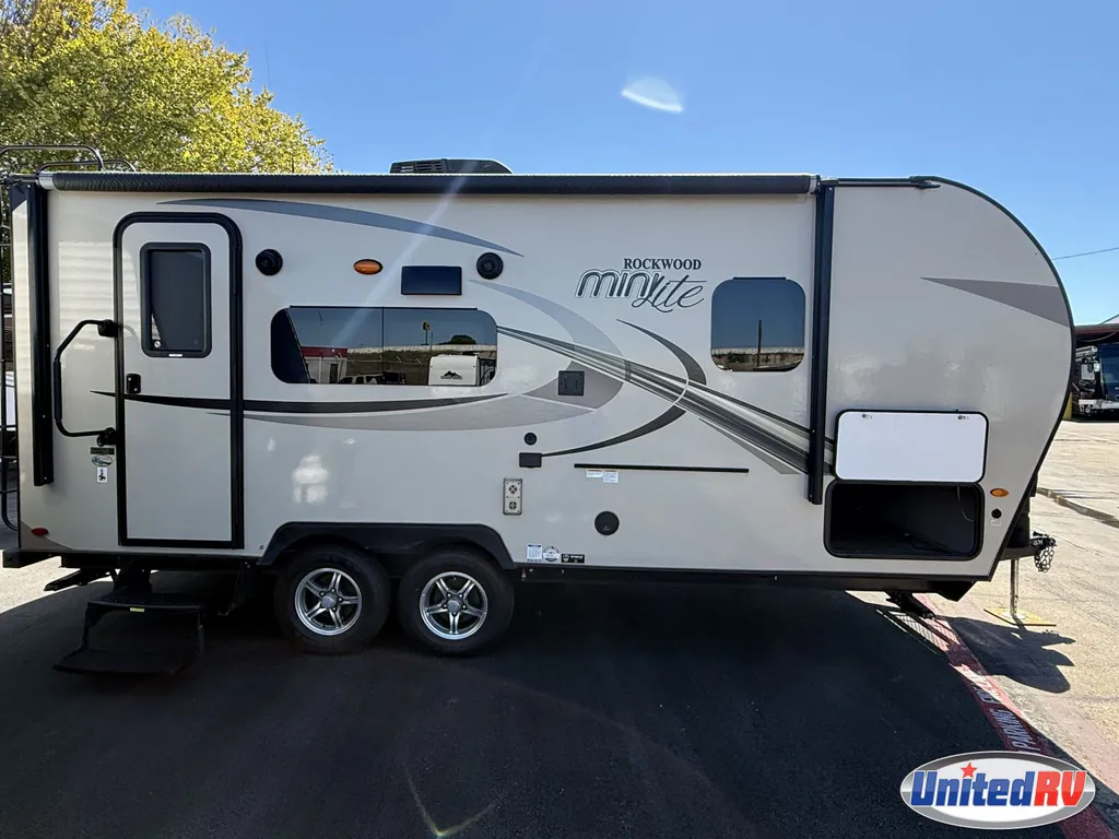 2018 Forest River Rockwood Mini Lite 2109S, Photos photo 14