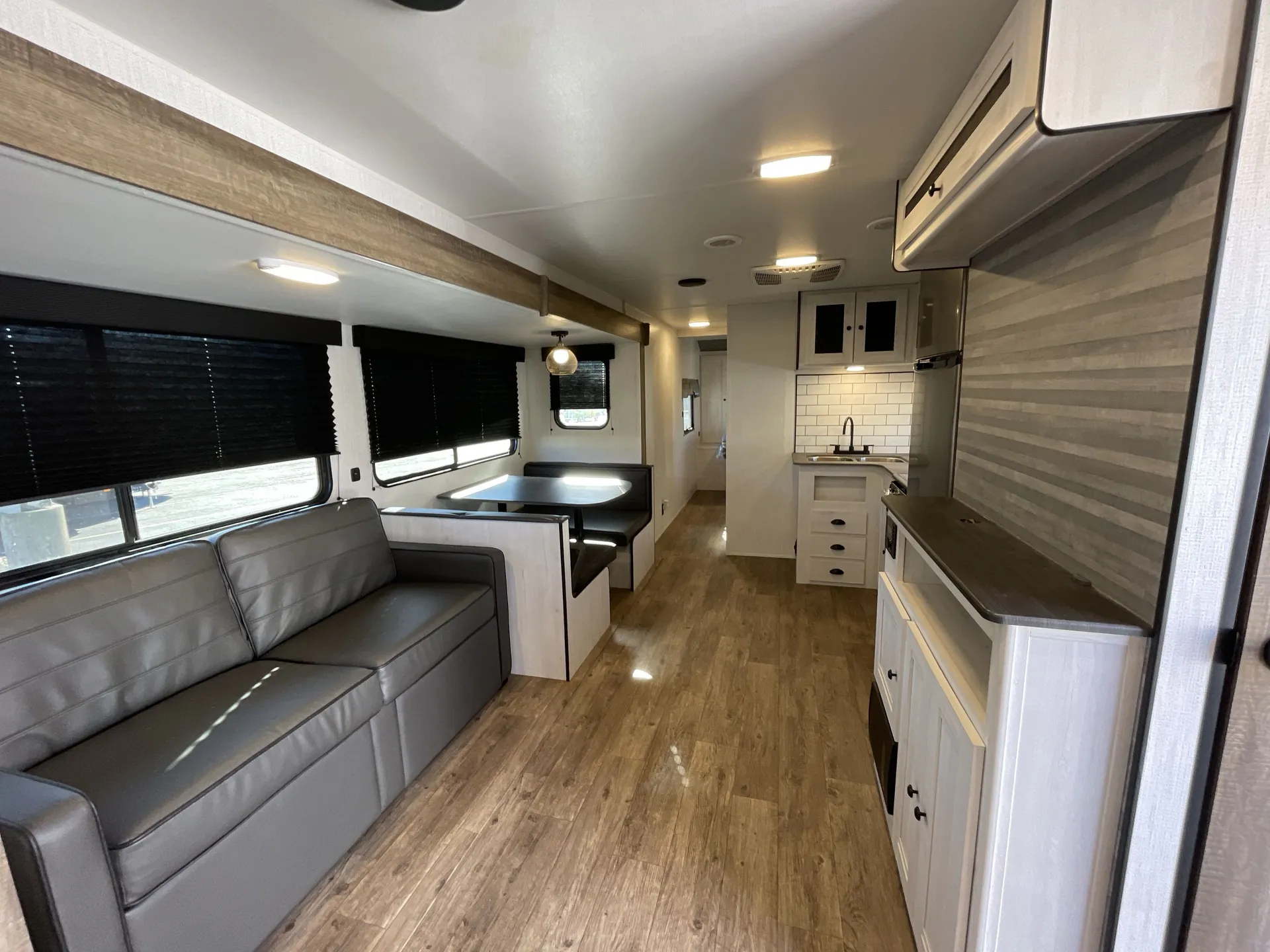 2024 Heartland Trail Runner 31DB — living area main