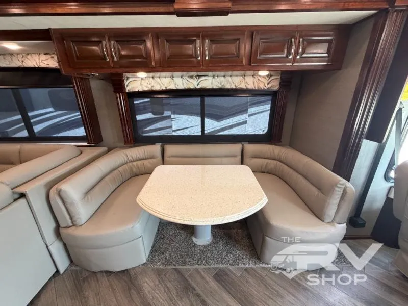 2019 Fleetwood Discovery 38K - Photo 3