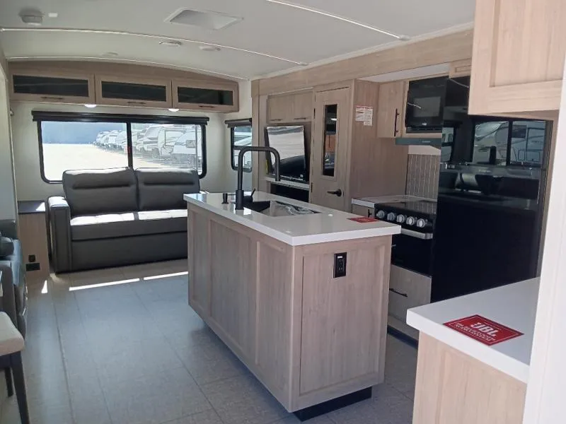 2026 Grand Design Imagine 2970RL - Photo 3