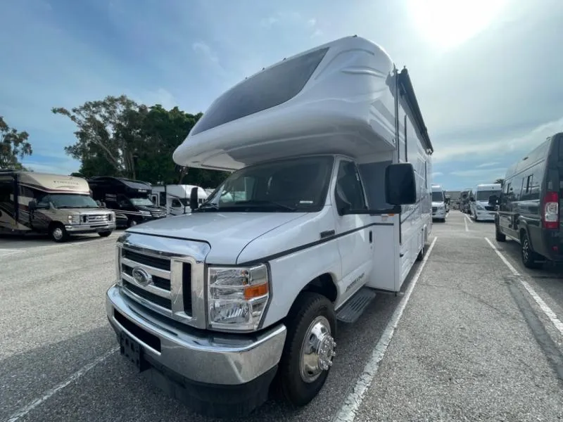 2025 Fleetwood Altitude 27U - Photo 4