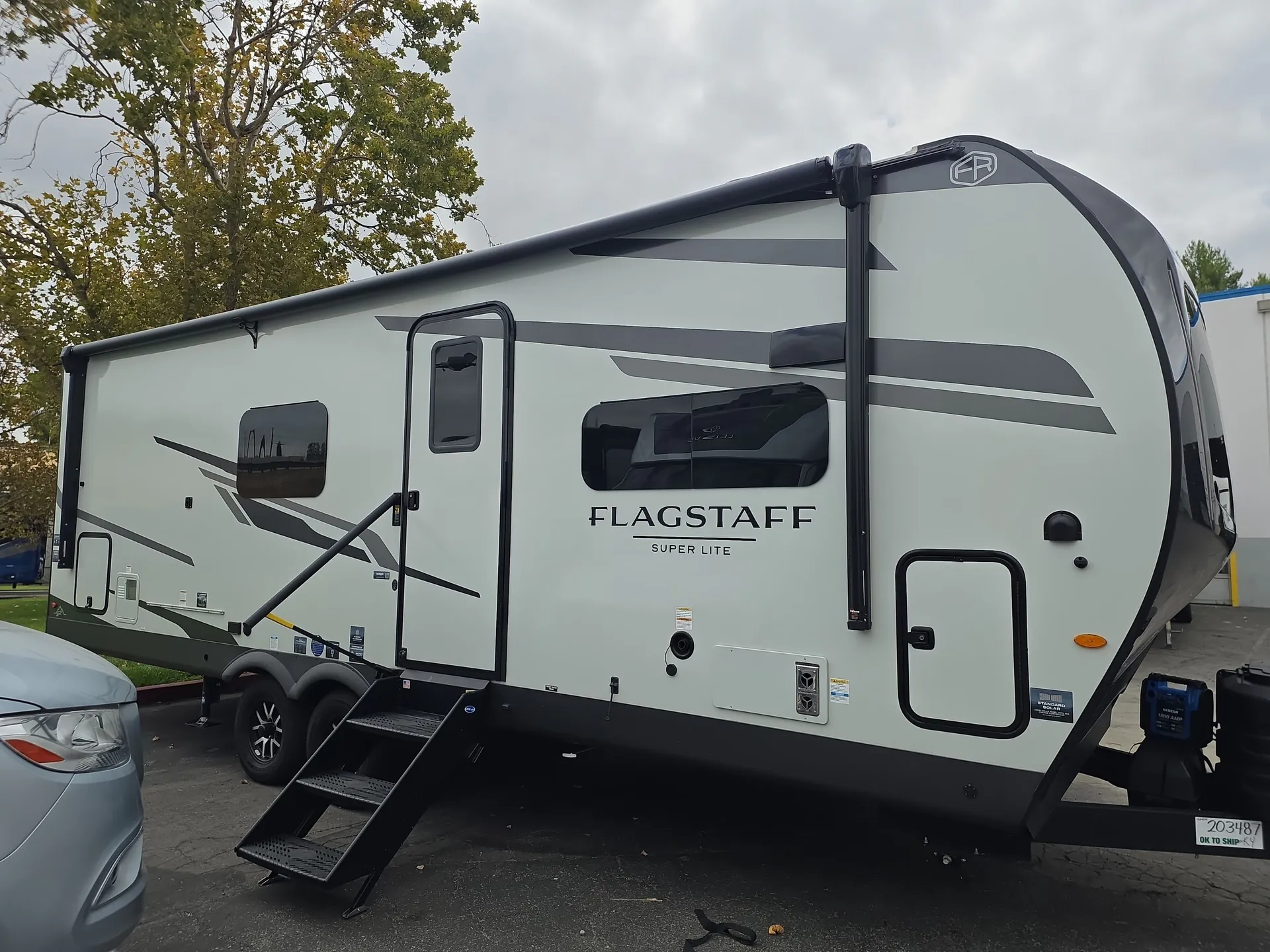 2027 Forest River Flagstaff Super Lite 26MBR — campside