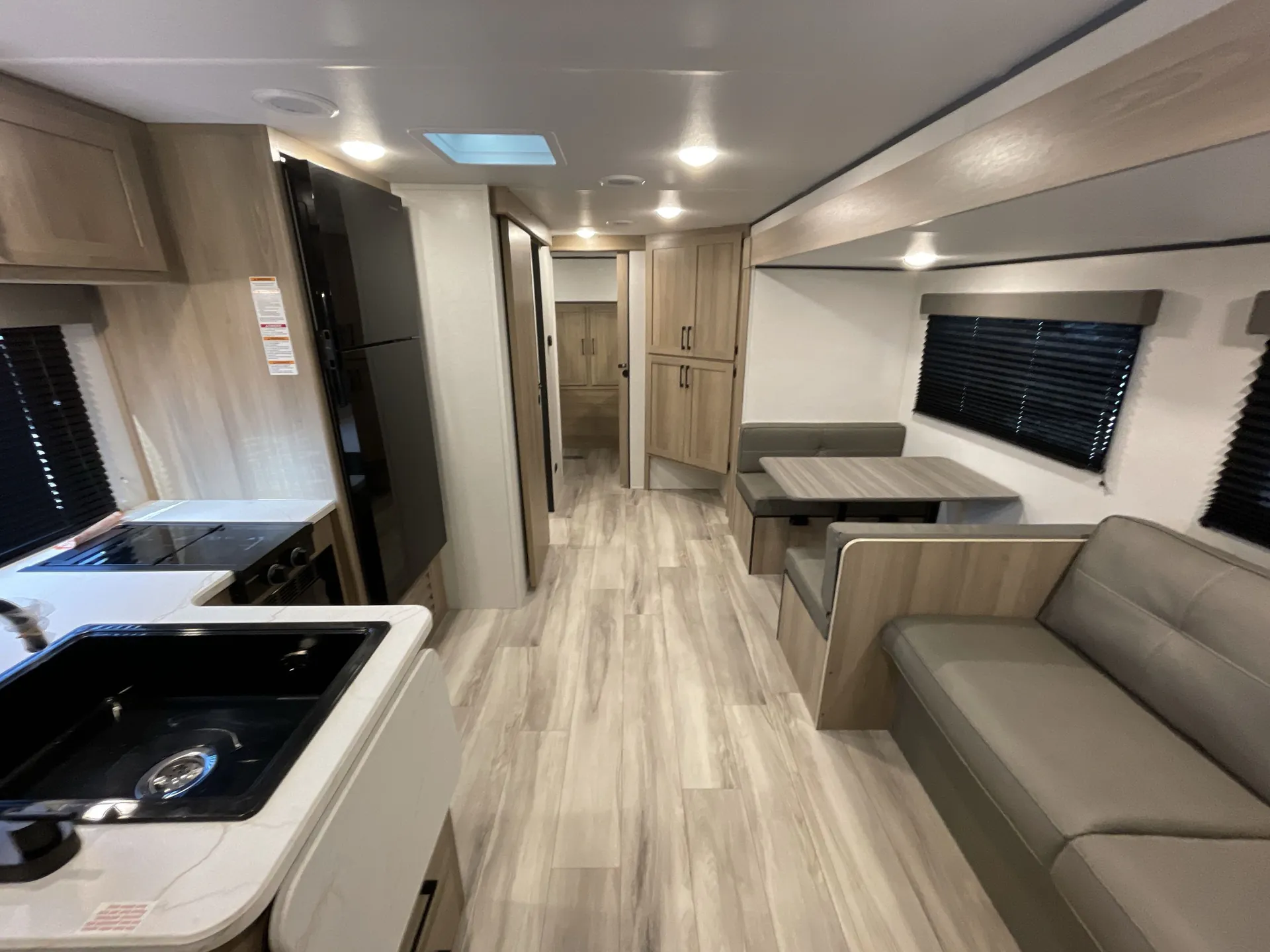 2026 Keystone Coleman 27B — living area main