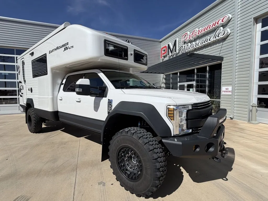 2019 Earthroamer XV-LTS 236 - Main photo