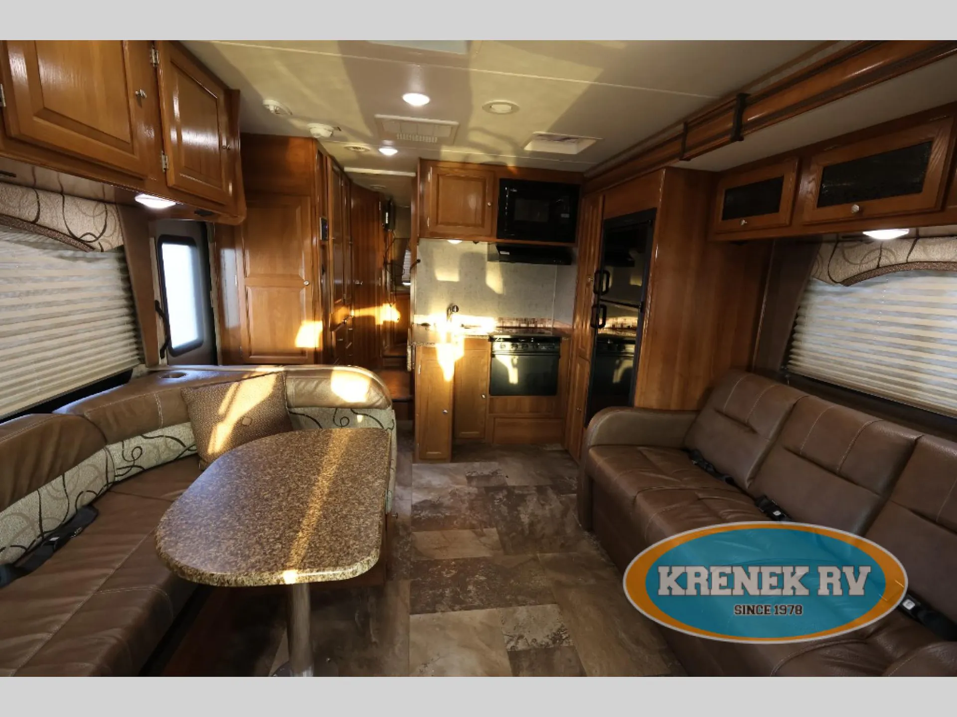 2017 Coachmen Leprechaun 260DS - Ford 450 - Photo 4