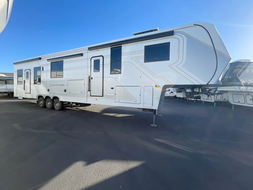 2026 Keystone Raptor 441, Photos photo 5