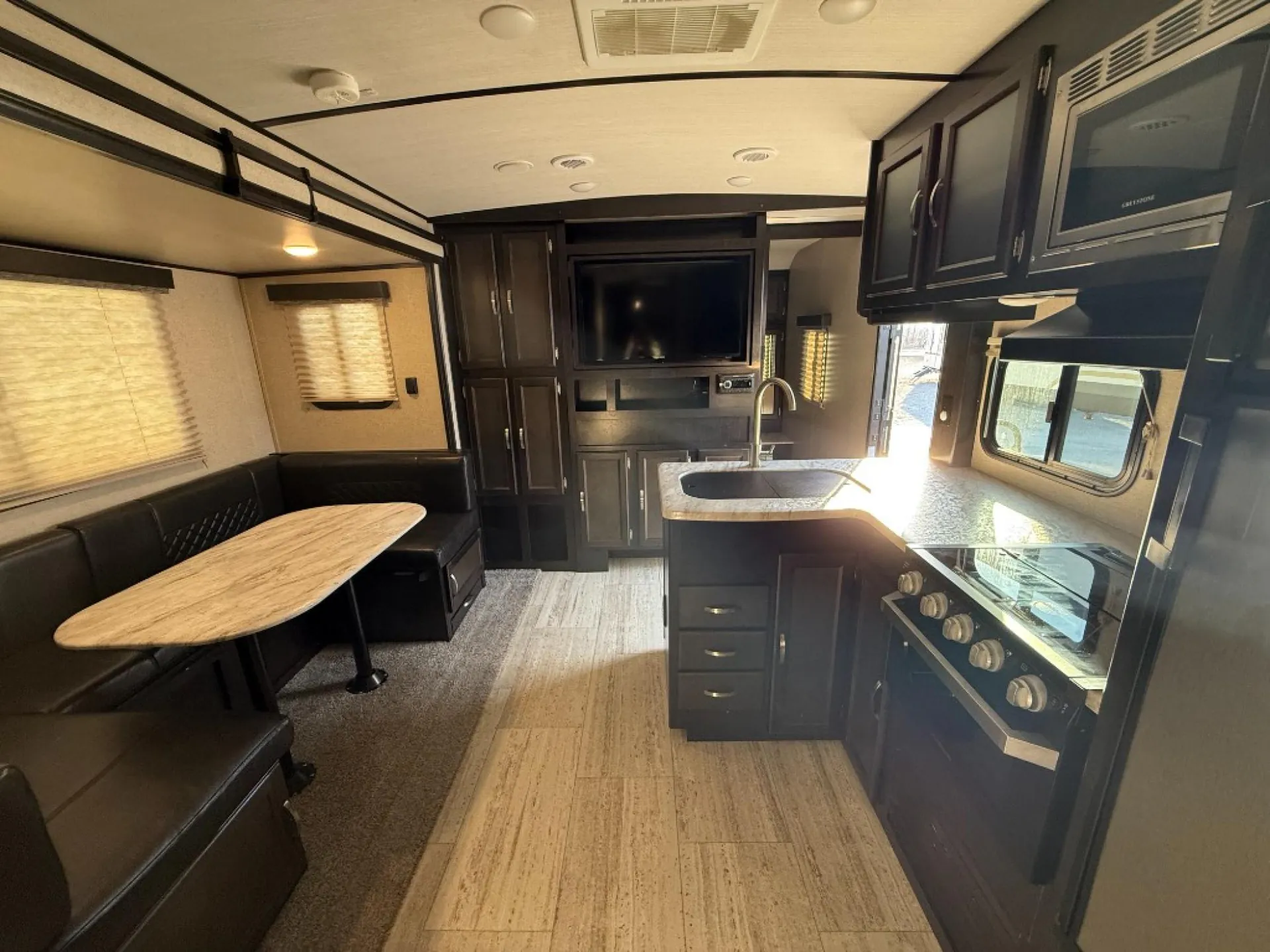 2021 Coachmen Northern Spirit Ultra Lite 2454BH - Photo 4