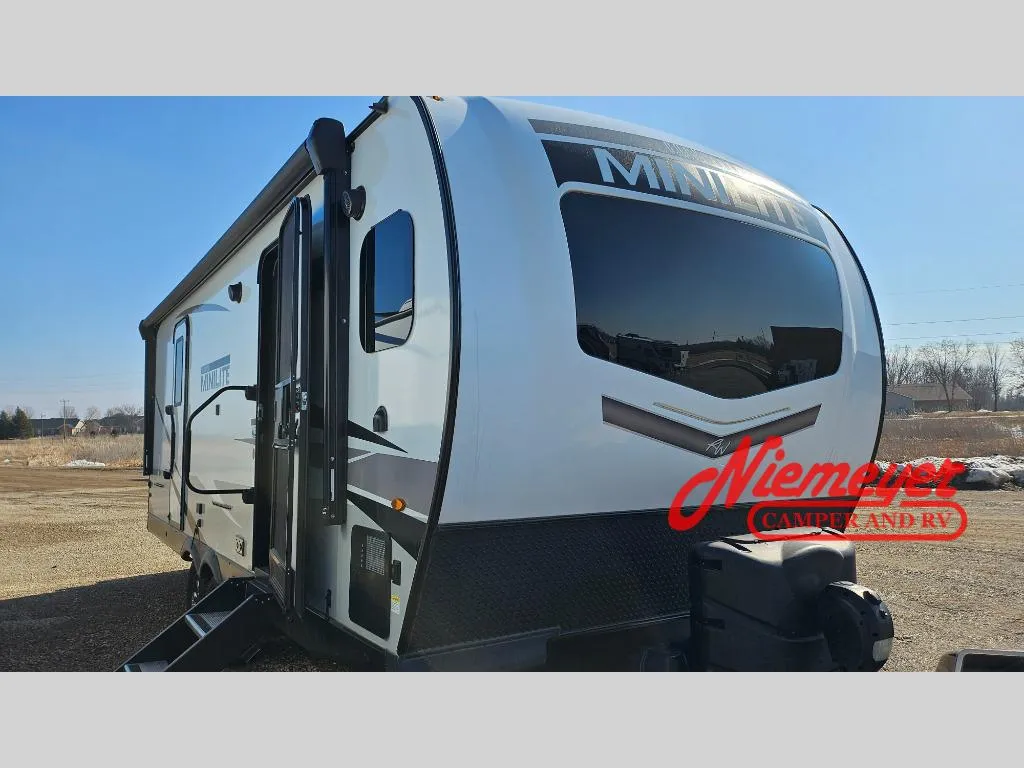 2023 Forest River Rockwood Mini Lite 2516S - Photo 2