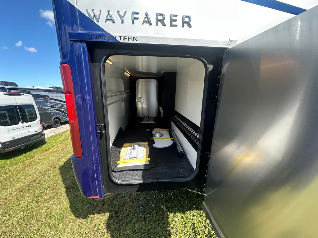 2026 Tiffin Wayfarer 25 XLW, Photos photo 14