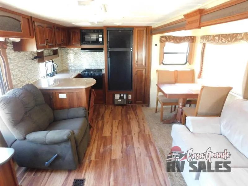 2014 Prime Time RV LaCrosse 303RKS - Photo 4