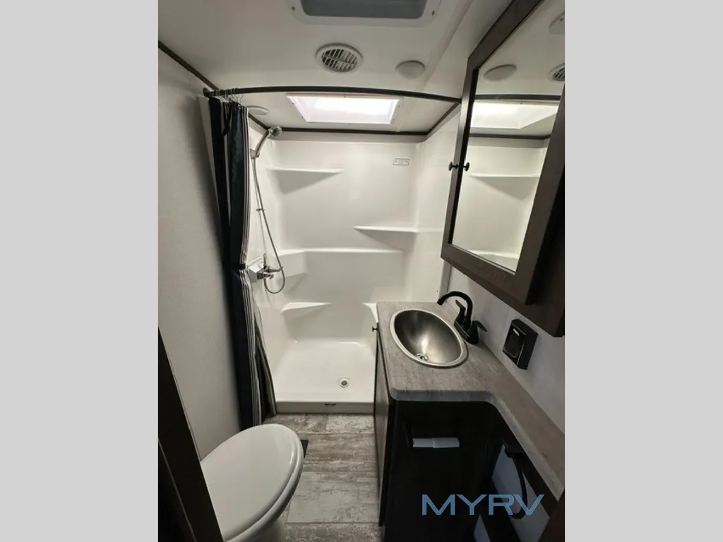 2021 Forest River XLR Nitro 351, Photos photo 22