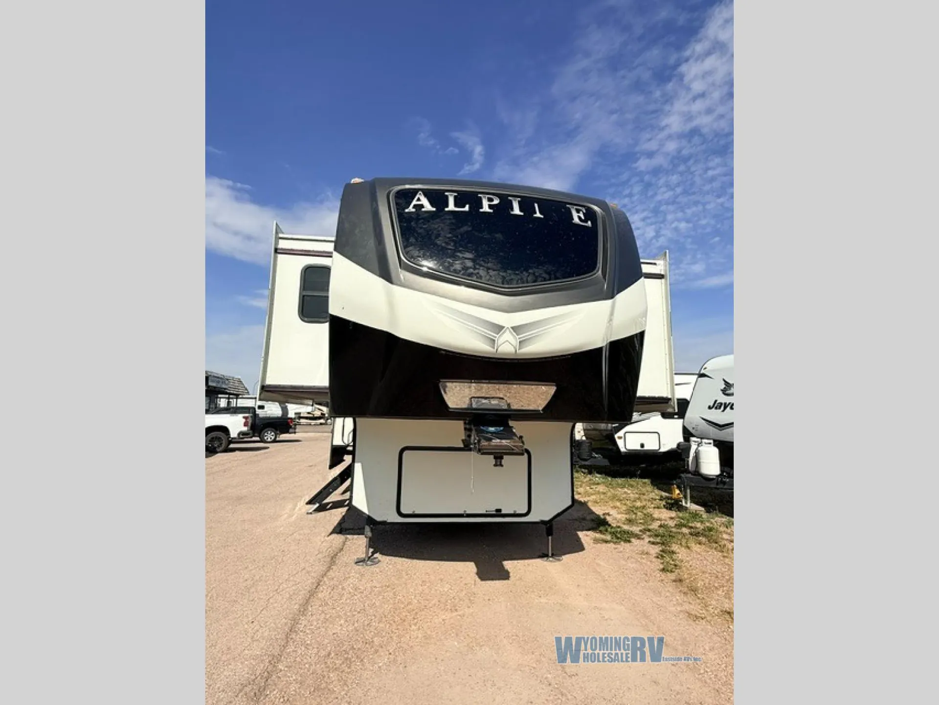 2022 Keystone Alpine 3700FL - Photo 3