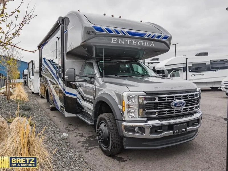 2026 Entegra Coach Esteem XL 32U - Photo 2