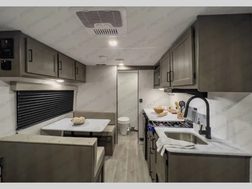 2026 Grand Design Transcend One 151RB - Photo 3