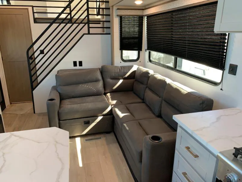 2027 Jayco Jay Flight Bungalow JayLoft, Photos photo 12