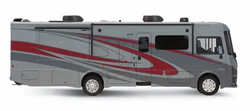 Winnebago Vista 34R exterior