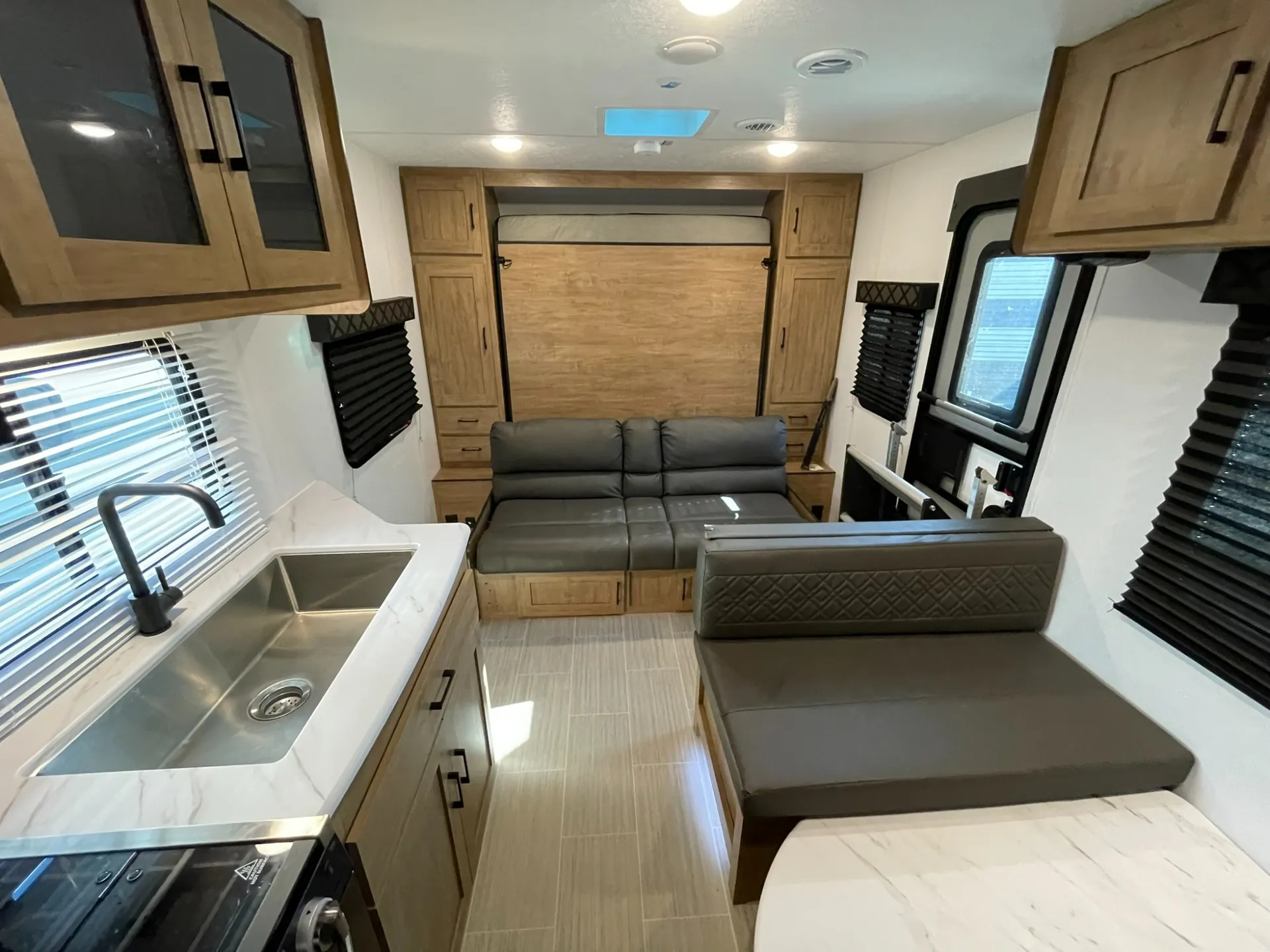2024 Coachmen Freedom Express Select 22SE - Photo 3