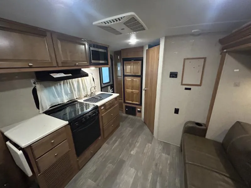 2019 Forest River Flagstaff Micro Lite 21FBRS - Photo 4