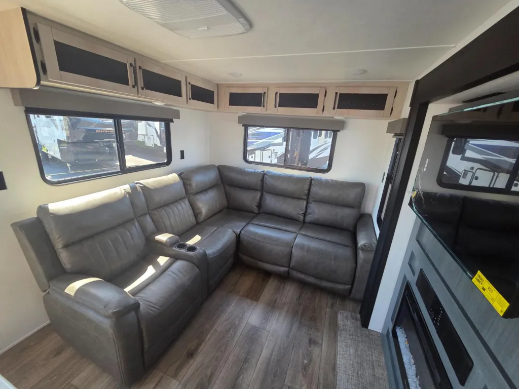 2027 Forest River Puma 290RL, Photos photo 13