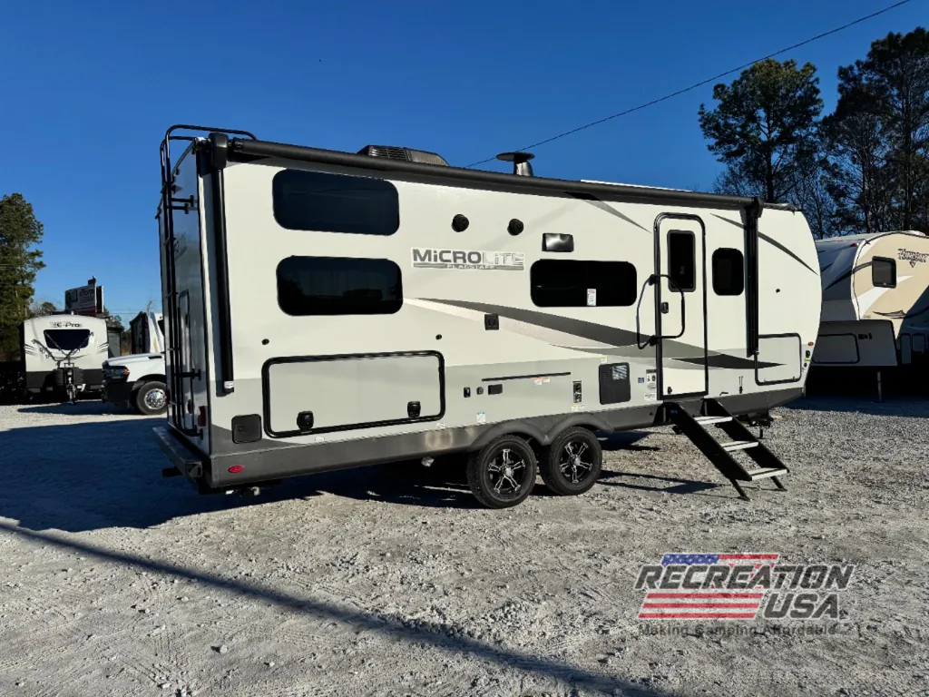 2023 Forest River Flagstaff Micro Lite 25BRDS, Photos photo 4