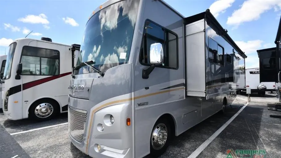 2022 Winnebago Adventurer 29B - Photo 2