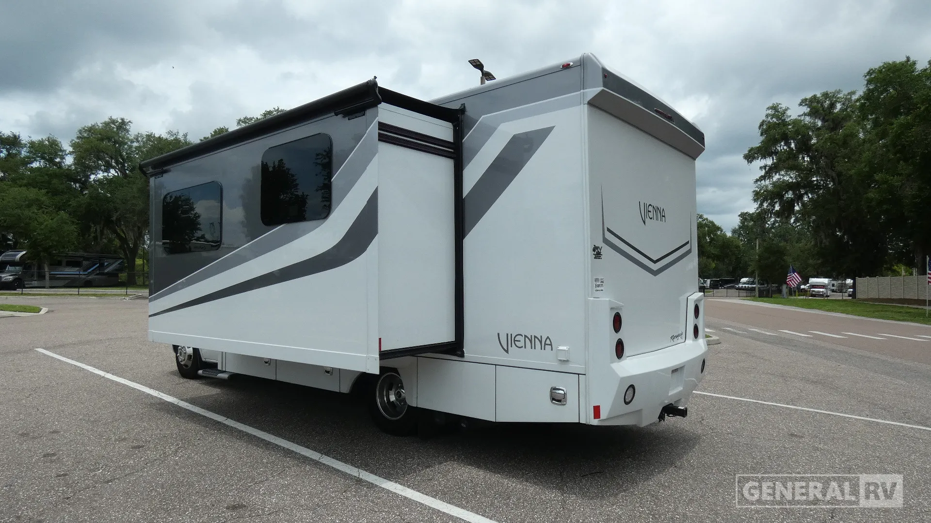 2024 Renegade Vienna 25RML - Photo 4