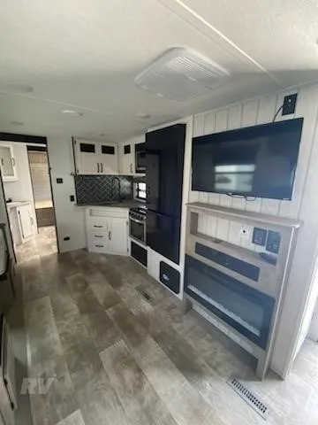 2025 Palomino Puma 337BH, Photos photo 21