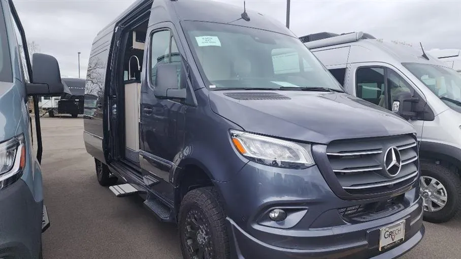 2025 Grech RV Turismo-ion AWD TWIN BED - Photo 2