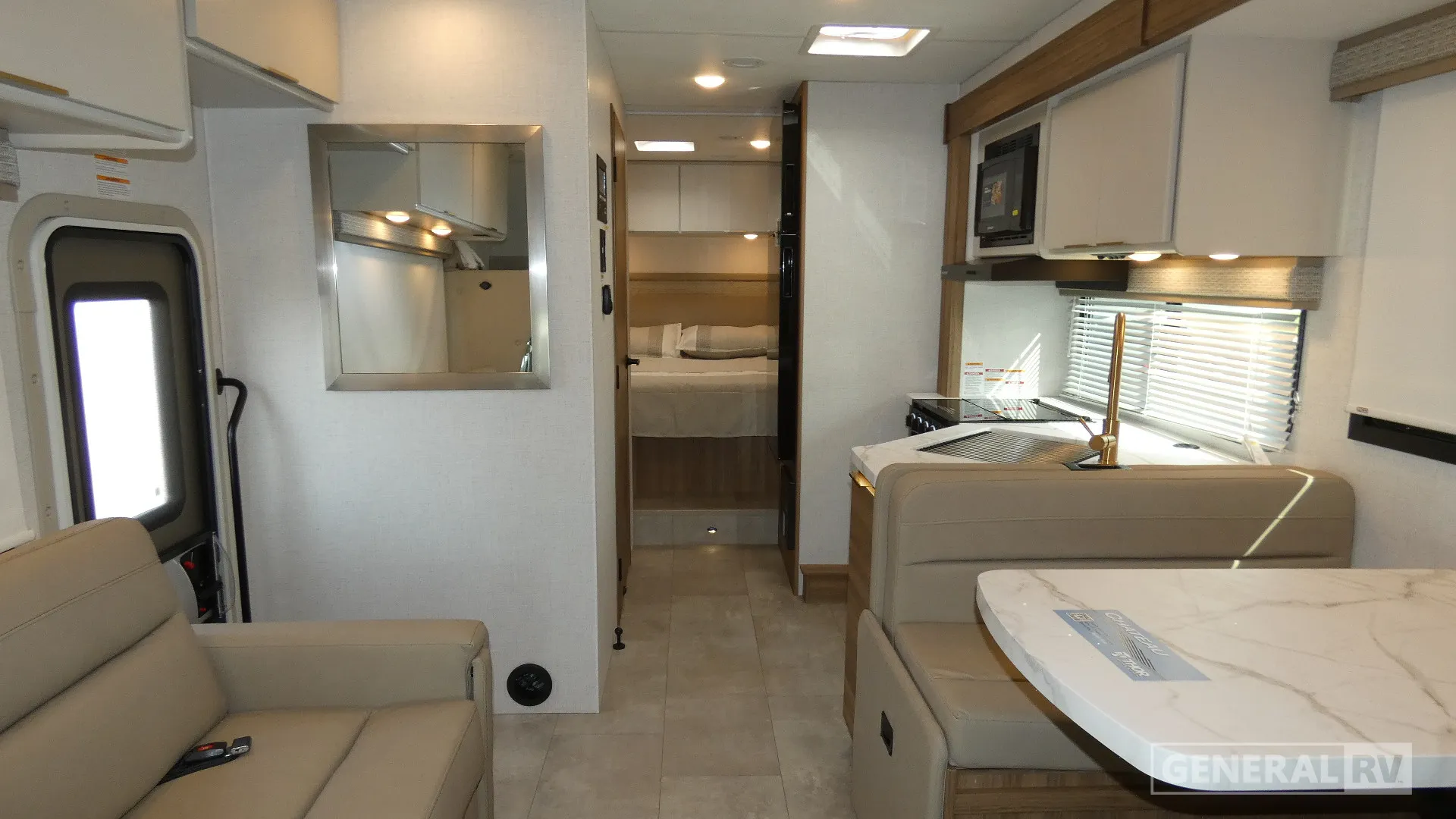 2027 Thor Motor Coach Chateau 28Z - Photo 3