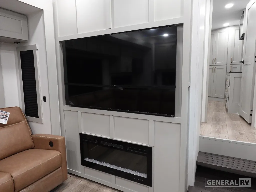 2025 Brinkley Model G 3250, Photos photo 23