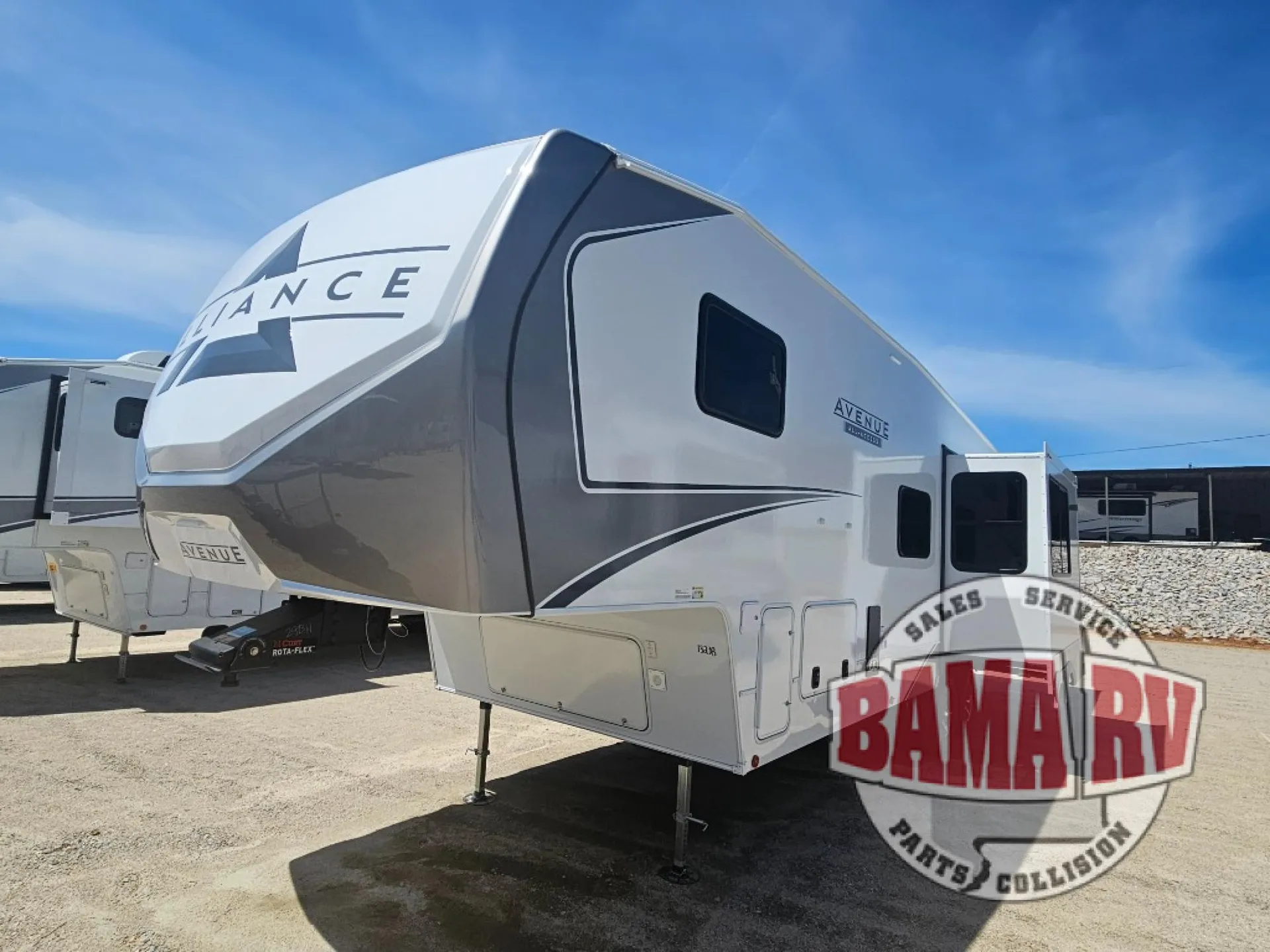 2026 Alliance RV Avenue All-Access 29BH - Photo 3