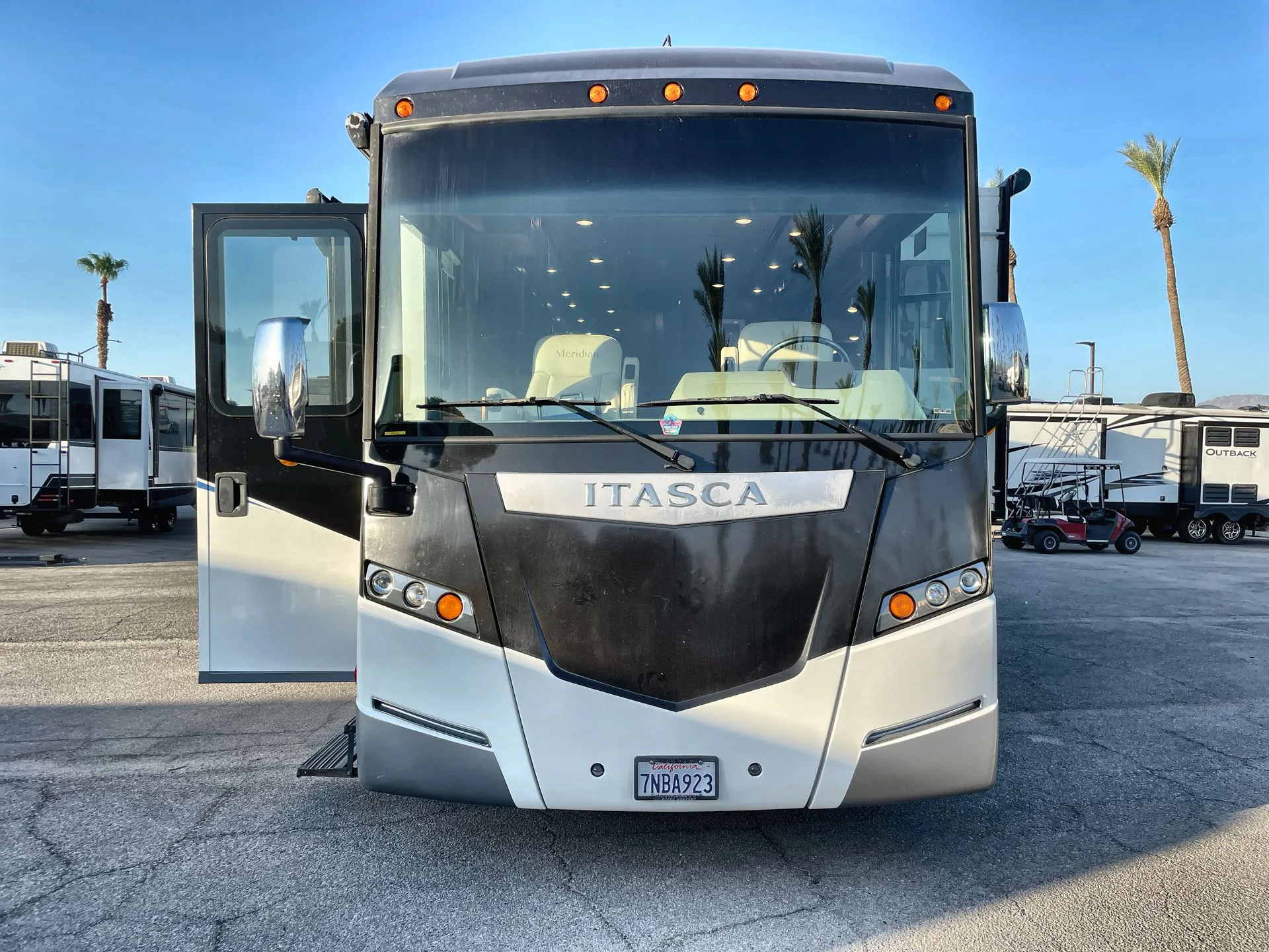 2016 Winnebago Meridian 42E - Photo 2