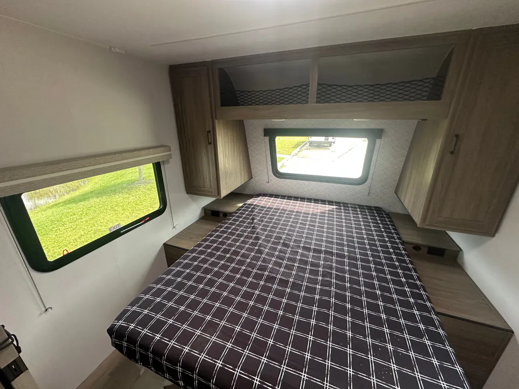 2026 Coachmen Freedom Express Select 30SE, Photos photo 50